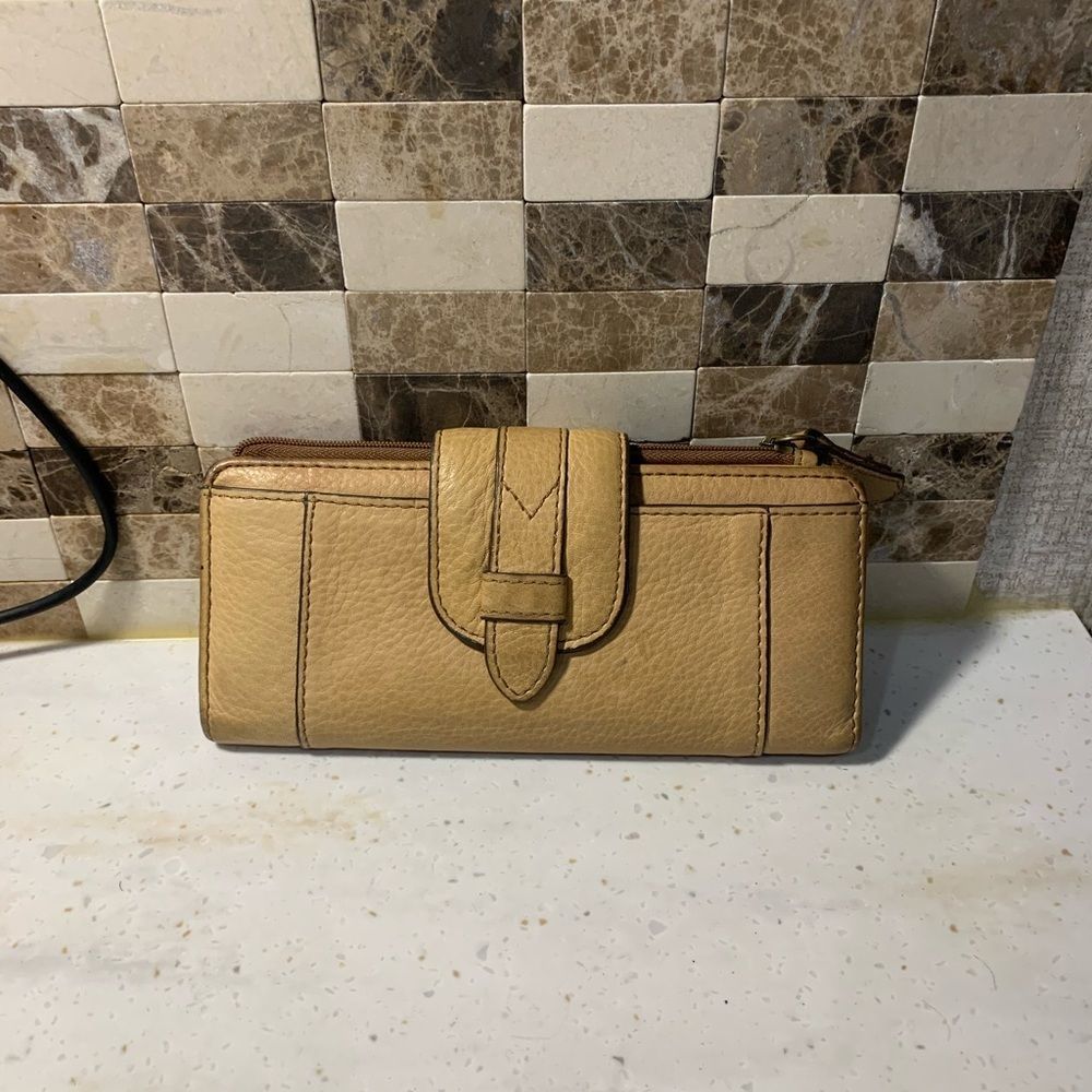 Fossil Wallet - Picture 3 of 6